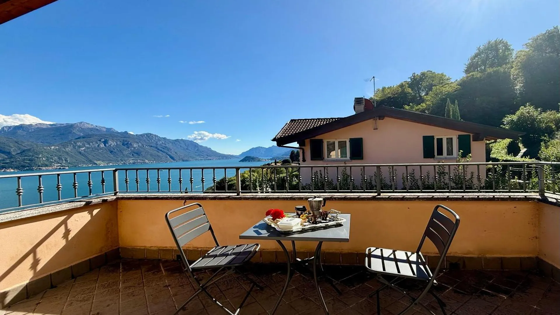 Сasa de vacaciones Villa Panoramica Menaggio